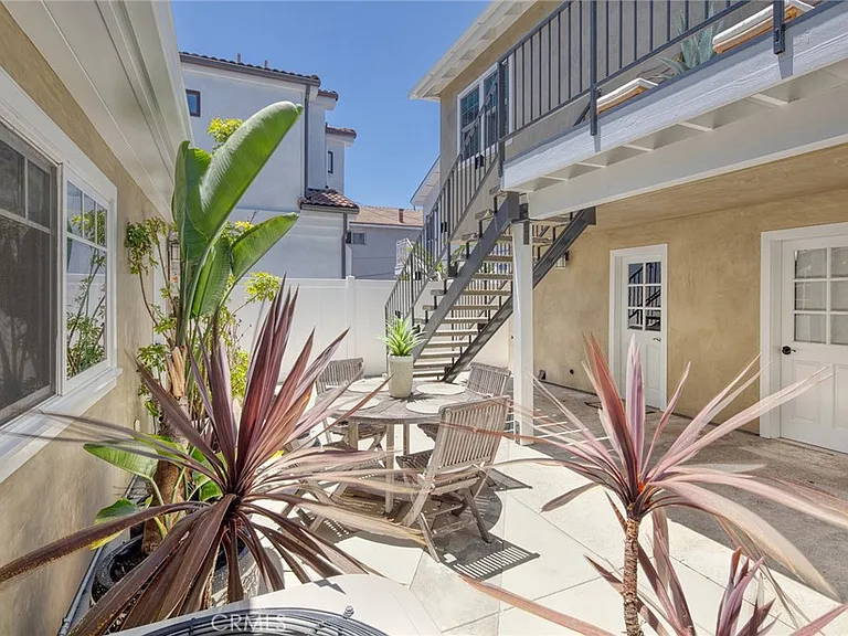 705 Larkspur Ave — Photo 58
