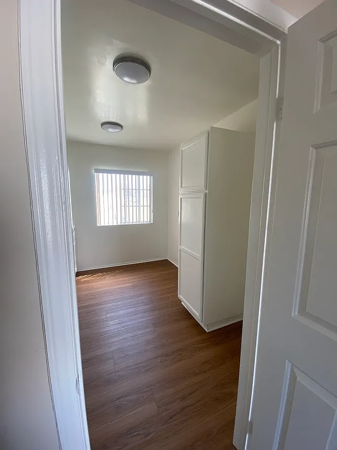 Studio, 450 sqft, $1,550 — Photo 2