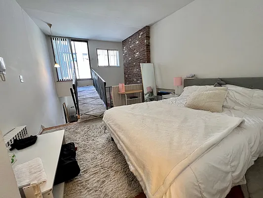 Rented by City Connections Realty | media 17