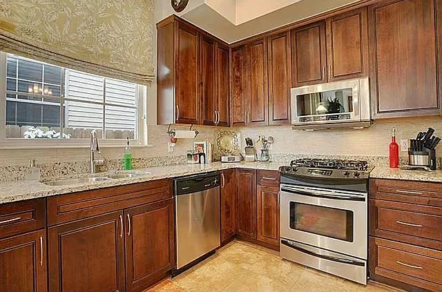 5933 Milne Blvd — Photo 9