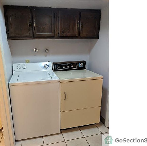 1st image of 3431 W Dakota Ave #D