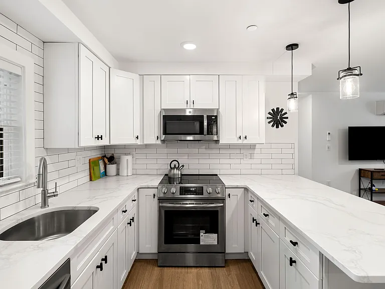 130 Fisher Ave #1 — Photo 9