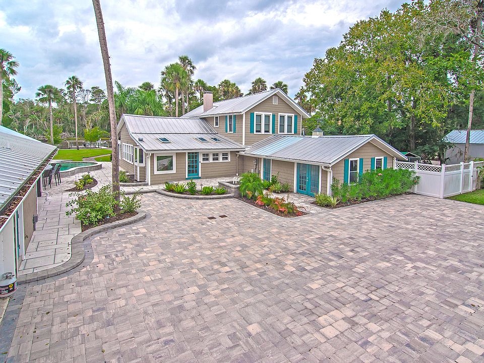 1st image of 11 Palm Ln