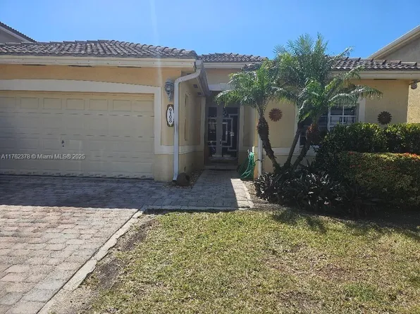 9108 SW 211th Ln, Cutler Bay, FL 33189