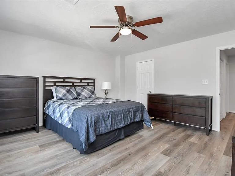 8102 Rhobell St #A — Photo 9