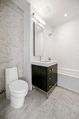 Rented by RELO REDAC INC. | media 7