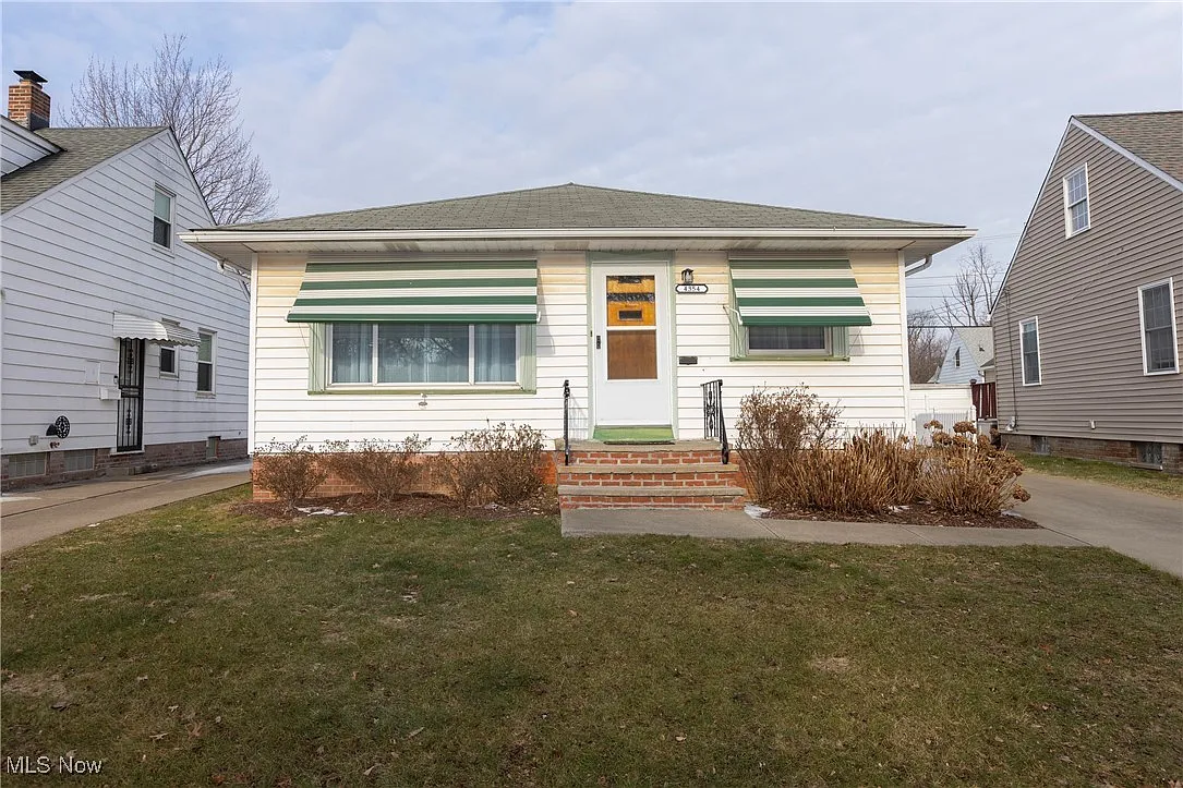 4354 Redding Rd photo 1