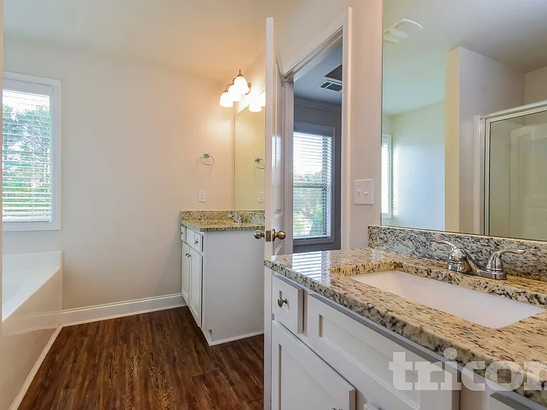 4352 Bella View Dr — Photo 10