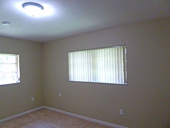 5th image of 8240 SW 184th Ln