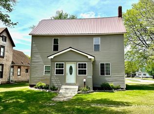 802 W Washington St, Beardstown, IL 62618