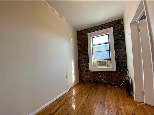 Rented by Best Apartments North Inc | media 23