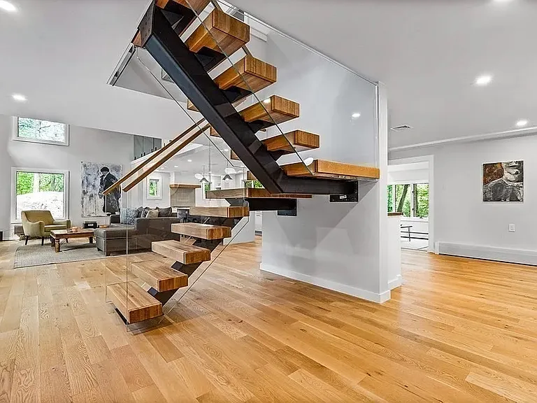 142 Ward St — Photo 27
