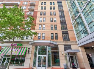 444 W Broad St UNIT 631, Falls Church, VA 22046