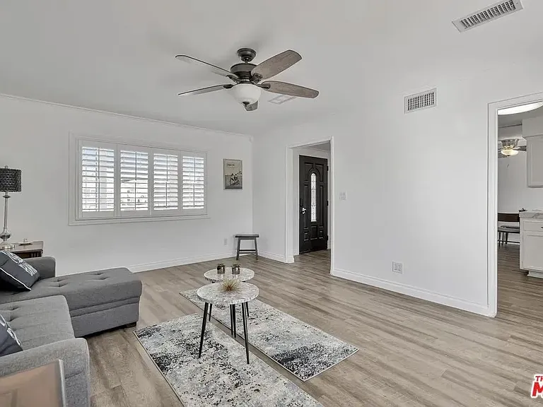 28040 Ermine Pl — Photo 11
