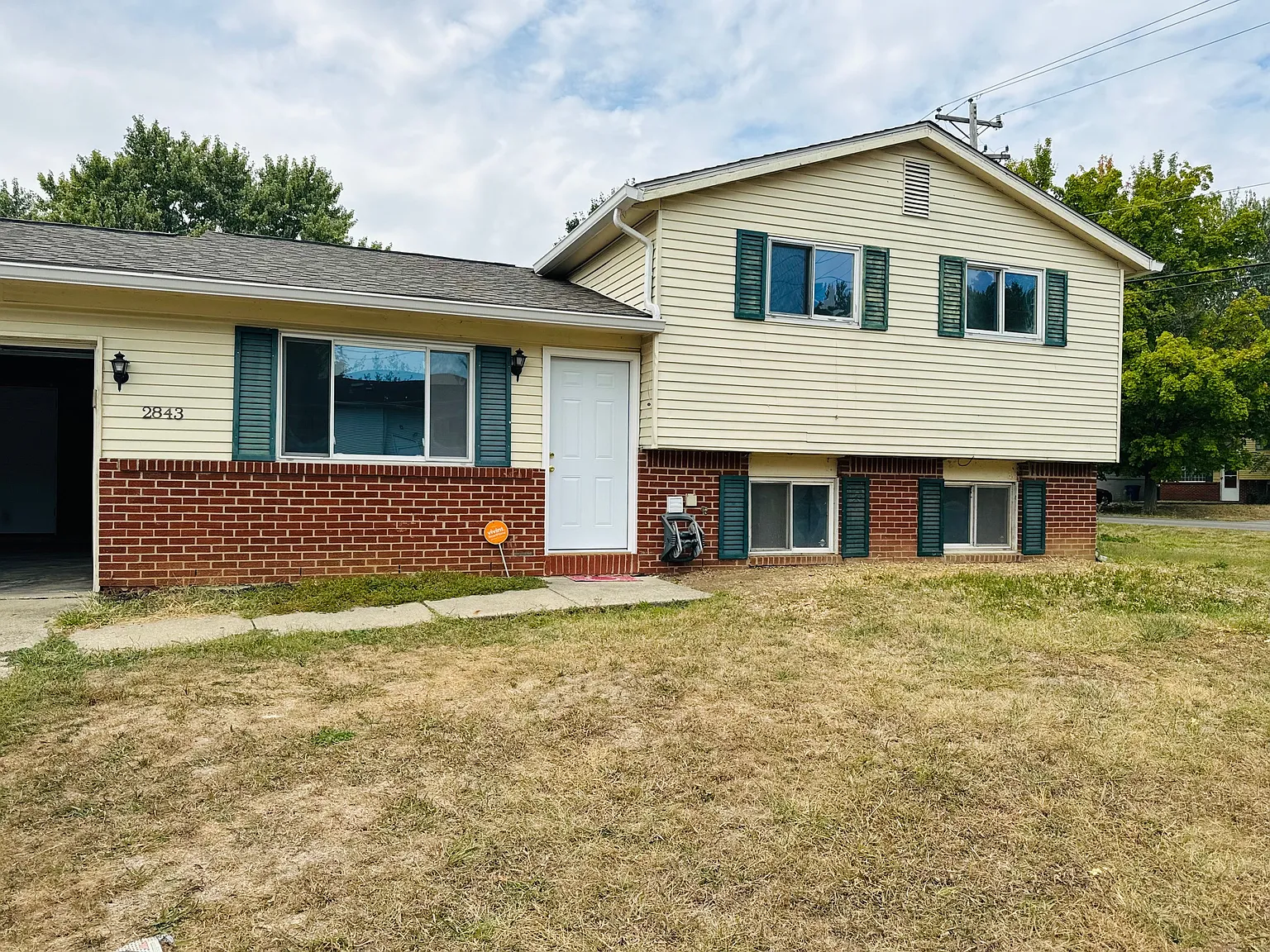 2843 Falcon Bridge Dr photo 1
