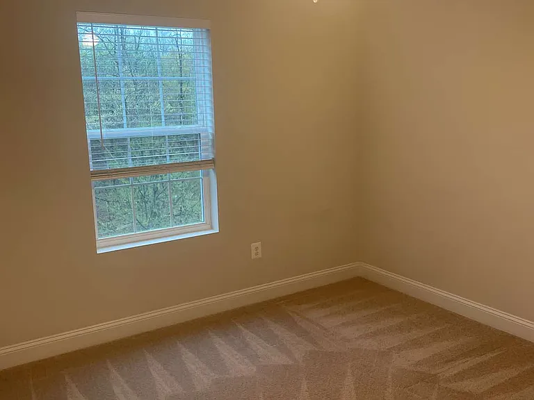 1527 Witchhazel Cir #1 — Photo 8