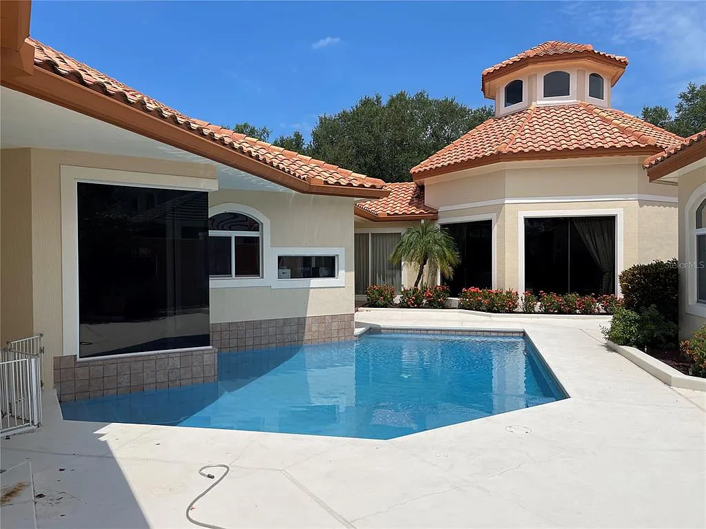 5 bed, 4.0 bath, 4598 sqft, $6,000 — Photo 4