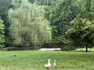 900 Carter Hollow Rd, Linden, TN 37096