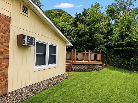 5th image of 817 Clarks Ln