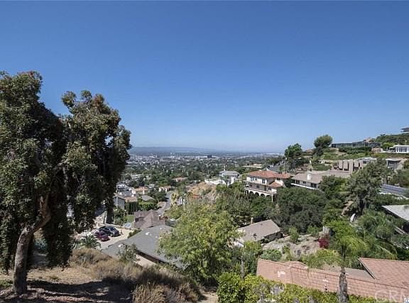 3rd image of 1001 Via Alta