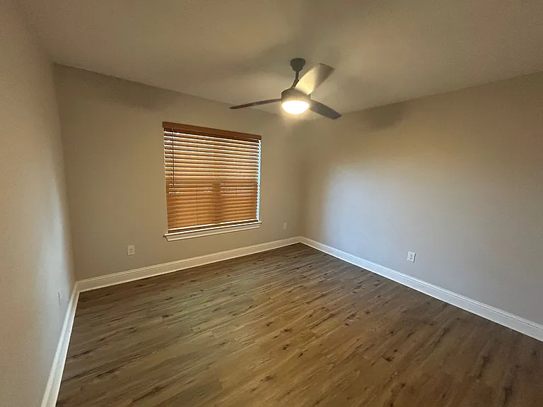 216 N Harrison St — Photo 6