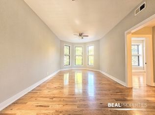 641 W Oakdale Ave APT 2, Chicago, IL 60657