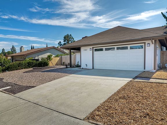 3rd image of 17087 Botero Dr