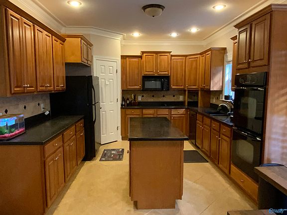 5th image of 3014 Box Canyon Rd SE