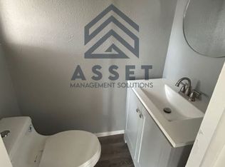 801 NW 1st St, Moore, OK 73160