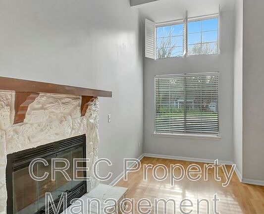 5th image of 1411 Oaklanding Rd
