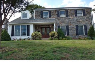 370 Hemlock Ln, Springfield, PA 19064