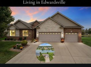 3834 N Arbor Lake Dr, Edwardsville, IL 62025