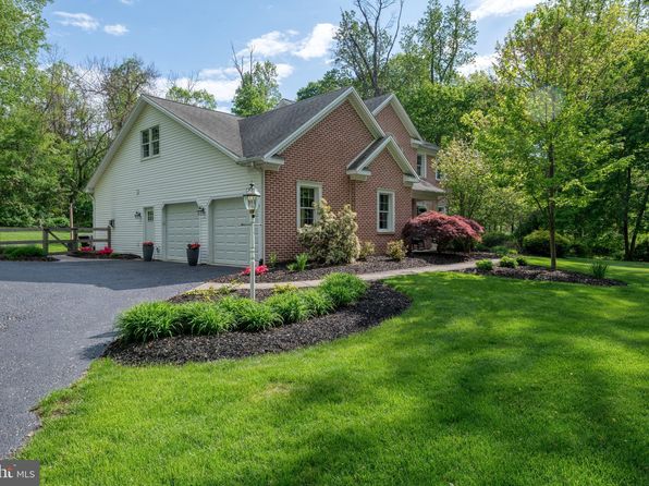 1156 Siddonsburg Rd, Mechanicsburg, PA 17055