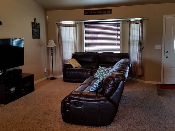 4th image of 3930 E Magenta Dr