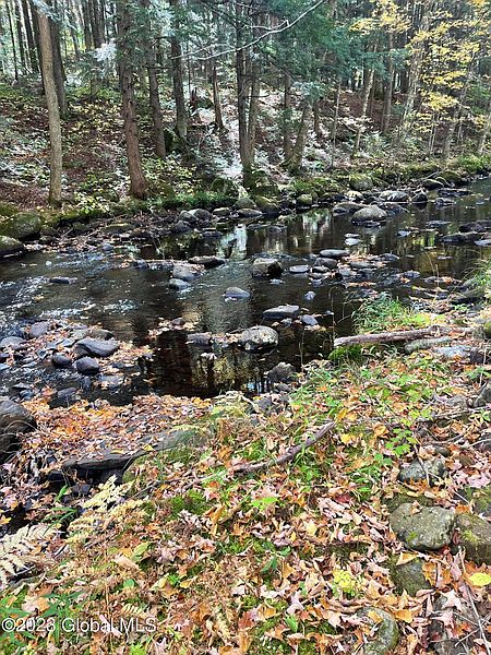 2nd image of 260 Barlow Road
