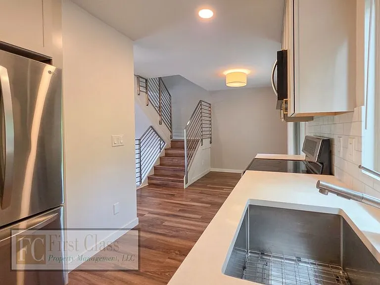 2786 NW Quimby St — Photo 6