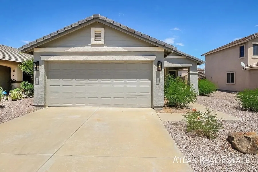 2472 W Wrangler Way