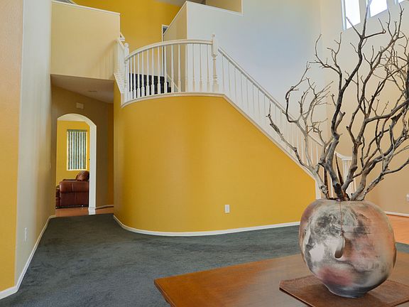 5th image of 751 Dry Creek Dr