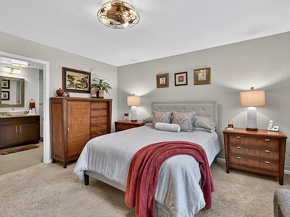 5th image of 58 Autumn Ridge Dr