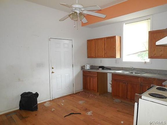 5th image of 44 Corling St