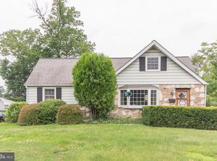 392 Marilyn Rd, Warminster, PA 18974