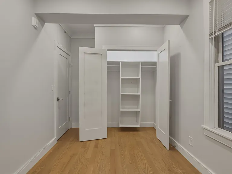 134 Chelsea St #1 — Photo 12