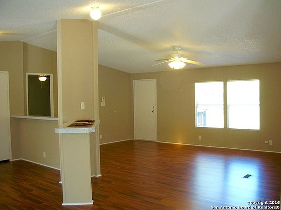 4th image of 22911 savannah Heights