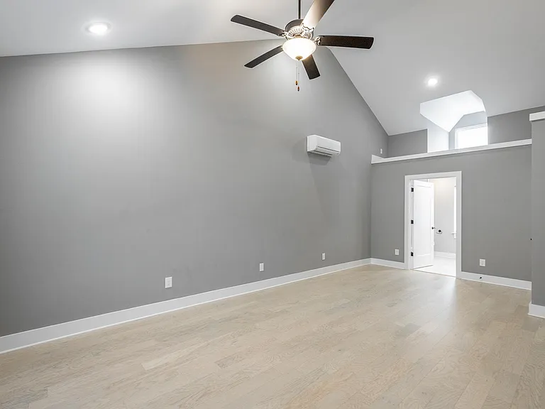 1420 Stockyard Pl — Photo 32