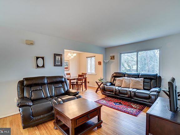 4th image of 5114 Caverly Pl