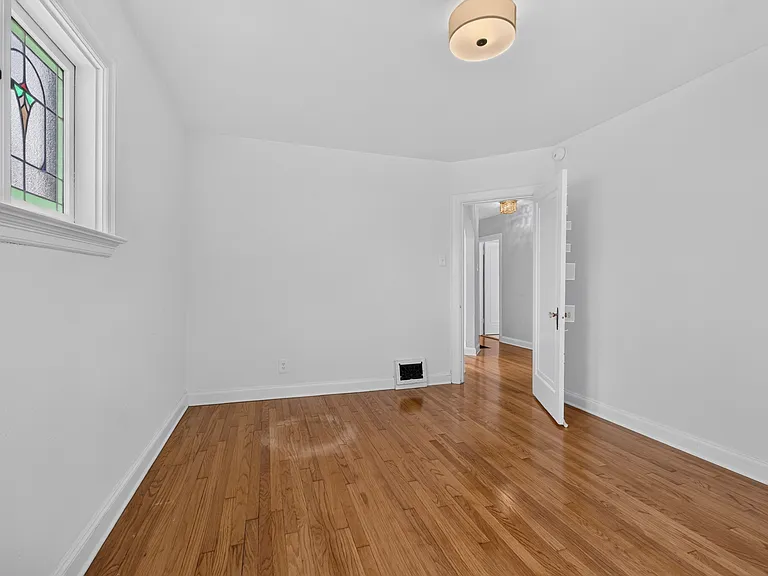 109 Handlan Ct — Photo 13