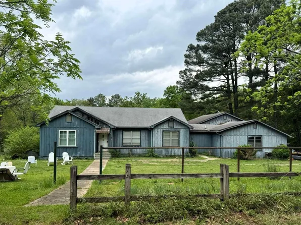 158 Polk Rd #8, Wickes, AR 71973