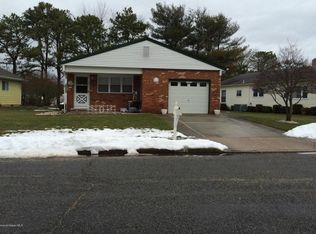 28 Fontana St, Toms River, NJ 08757