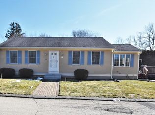 1 Cote St, Amesbury, MA 01913