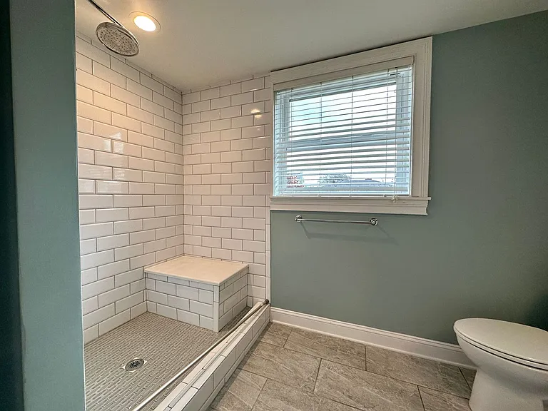 411 Starliner Ct — Photo 13
